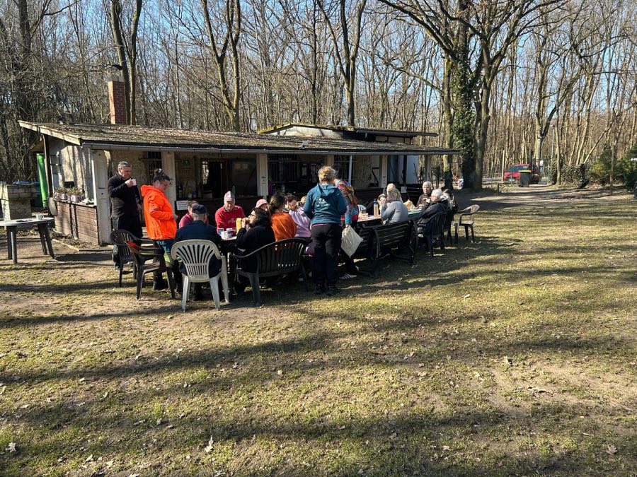 Arbeitseinsatz auf dem Vereinsgelände des Schönfließer HSC 34